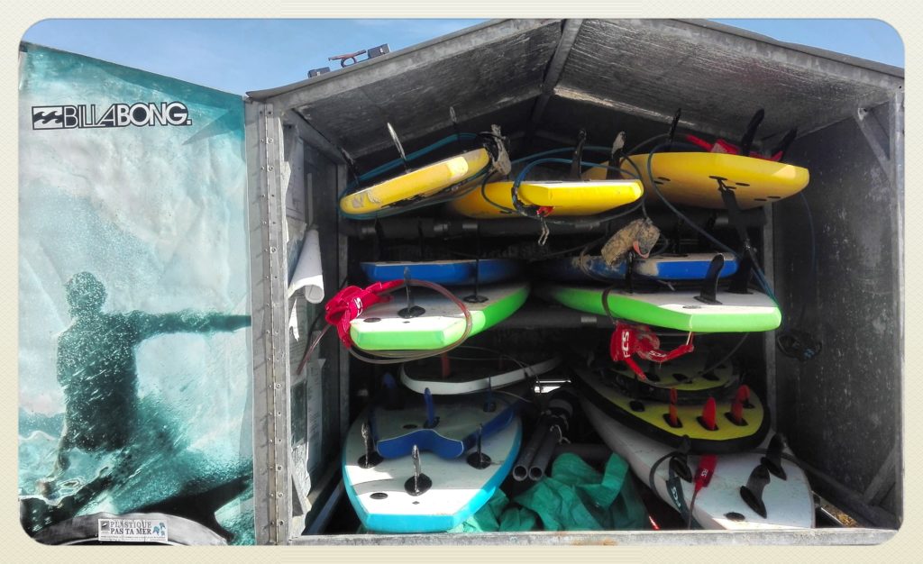ecole-easysurfschool-la-torche-aout-2016-juliefromcc